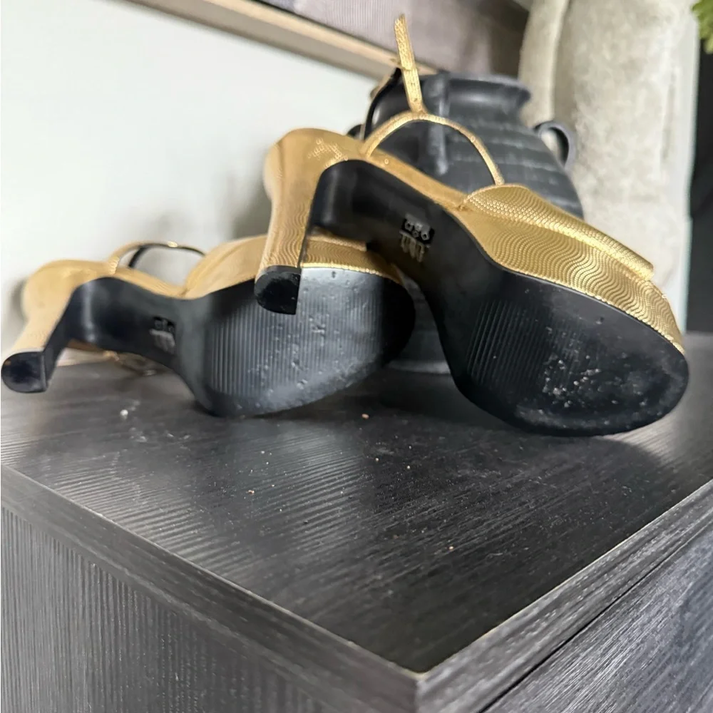 Aldo Gold Platform Heels - Picture 4 of 7